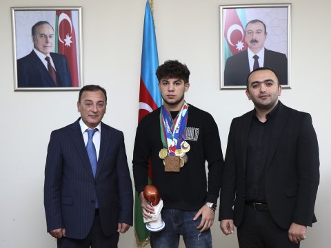 Bokusçu tələbə növbəti yarışlara hazırlaşır
