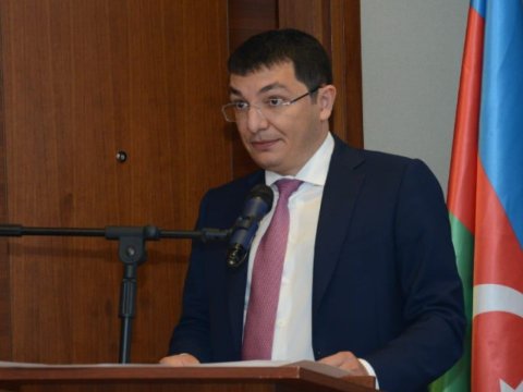 Nazir müavini qiymətləndiricilər üçün ali təhsil tələbinə aydınlıq gətirib