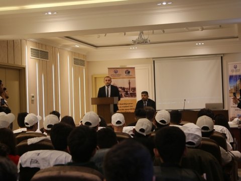 Tələbələrimiz Qərbi Azərbaycanın tarixi və mədəni irsini araşdırır