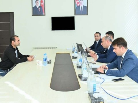 Elm və təhsil naziri Şirvanda vətəndaşları qəbul edib