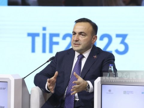 BP- nin vitse-prezidenti : Ali məktəblərə müxtəlif istiqamətlərdə dəstək oluruq