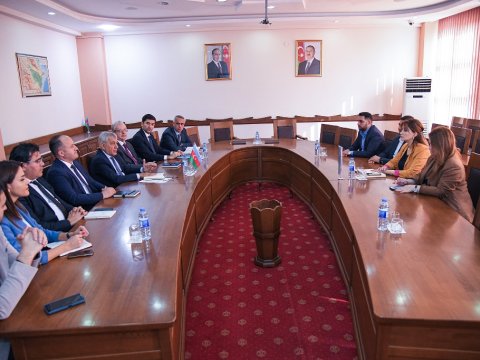 BMU əməkdaşlıq memorandumu imzalayıb
