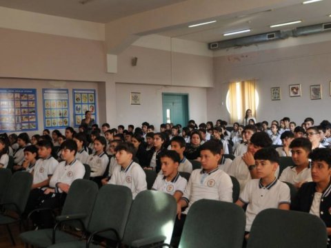 Xətai rayonunda şagirdlərə narkomaniyanın doğurduğu faciələrdən danışılıb