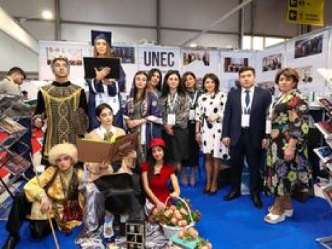 UNEC 9- cu Bakı Beynəlxalq Kitab Sərgisində iştirak edir