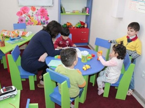 Bağça müəllimlərinin işə qəbulu üçün imtahan keçirilir