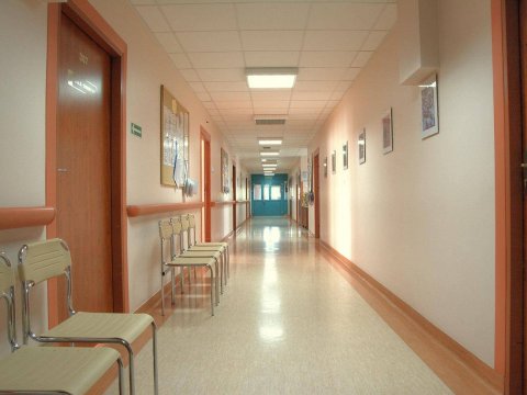 Hepatit diaqnozu qoyulan uşaqların müalicəsi davam edir