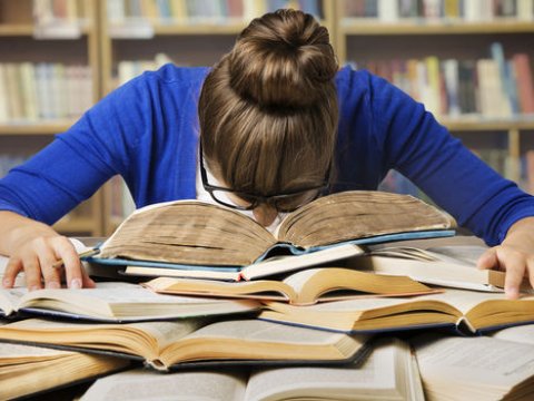 Prorektor: Kitab formatında dərsliklər aktuallığını itirib