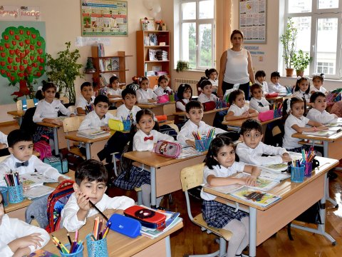 Məktəblərdə payız tətili başa çatır