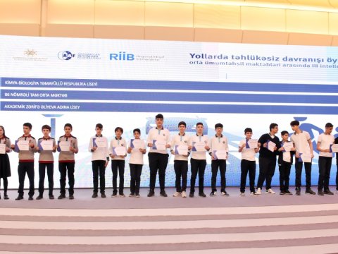Məktəblilər arasında “Yollarda təhlükəsiz davranışı öyrənək” intellektual yarışı keçirilib