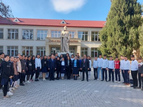 Ağdaşda Ümummilli Liderə həsr olunan mühazirələr təşkil olunub