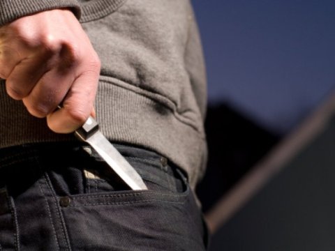 Bakıda yeniyetmə bıçaqlanıb