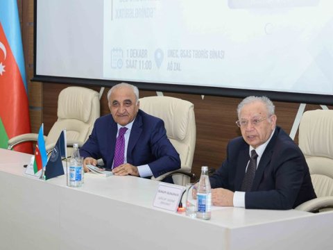 Həsən Həsənov Ulu Öndər Heydər Əliyev barədə xatirələrini UNEC kollektivi ilə bölüşüb