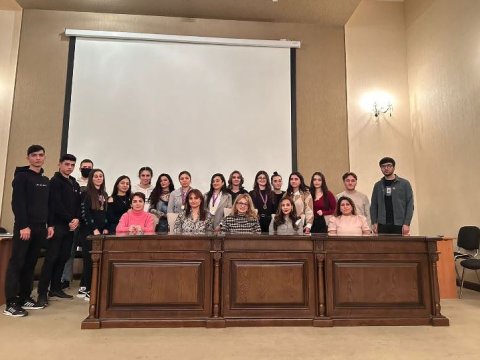 UNEC-də  bilik yarışı keçirilib