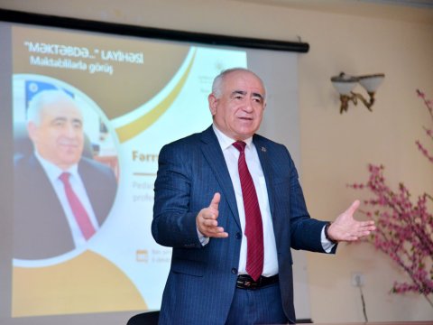 Tanınmış pedaqoq təhsildə uğur qazanmağın yollarından danışıb