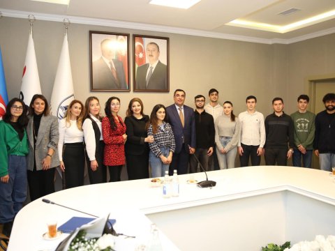 Sahibkarlardan tələbələrə təqdirəlayiq JEST...