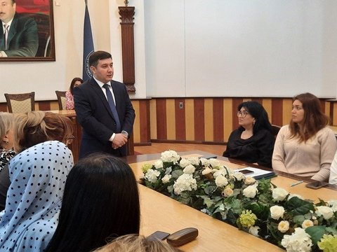 “Kitabxana etikası” mövzusunda növbəti təlim keçirilib
