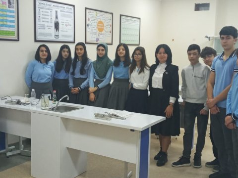 “Örnək müəllim”dən maraqlı layihə : Şagirdləri müəllim obrazında... VİDEO/ FOTOLAR