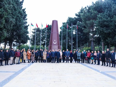 İstanbul Texniki Universitetinin rektoru AzTU-da olub