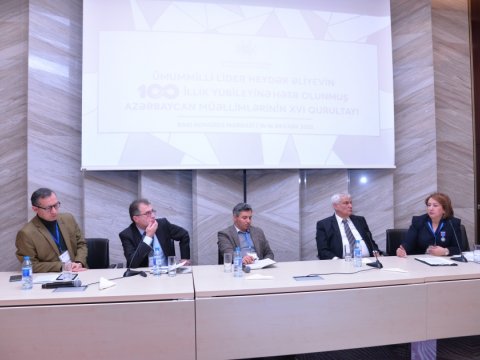 Mehriban Vəliyeva: Təhsilə göstərilən diqqət və qayğı müəllimlərin məsuliyyətini artırır