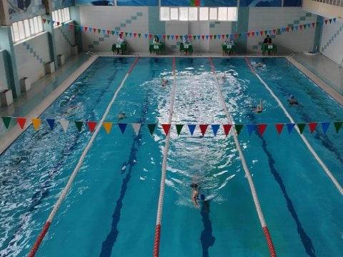 Balakəndə yeniyetmələr arasında ən yaxşı üzgüçülər məlum olub