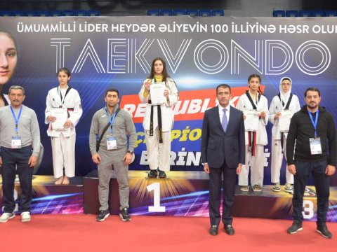 Yeniyetmə taekvondoçuların ölkə birinciliyində qaliblər müəyyənləşib