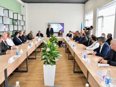 Peşə təhsilinə dair regional konfrans - işəgötürənlərin təklifləri dinlənib