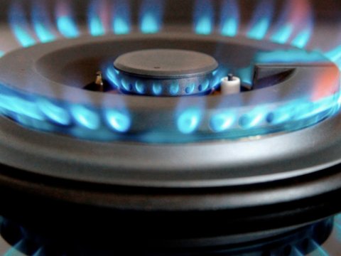 Naxçıvanda jurnalist və iki qızı dəm qazından zəhərlənib  