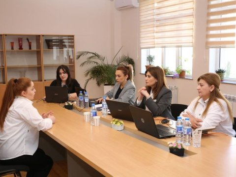 Bu regionda bağça müəllimləri üçün müsahibə mərhələsi keçirilir