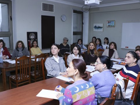AzMİU müəllimləri üçün Kembric Universitetinin ingilis dili təlimlərinə başlanılıb