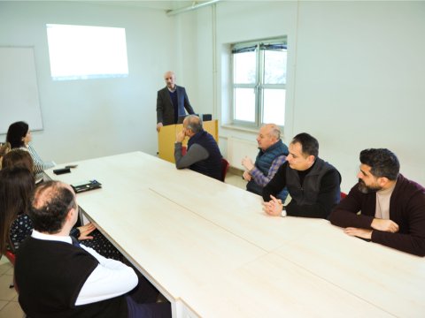 “Mətnin mentalinqvistik təhlili” elmi istiqaməti üzrə seminar keçirilib
