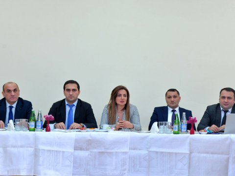 Direktorlardan ibarət kuratorlarla növbəti görüş keçirilib