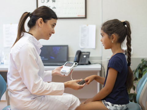 Gəncləşən ölüm: “Valideynlər övladlarını müayinəyə aparmır”