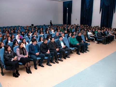  Lisey və gimnaziyaların rəhbər və pedaqoji heyəti ilə təlimlər keçirilib           