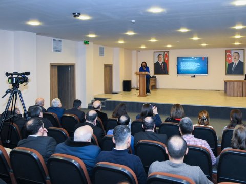 BMU-da elmi məqalələr ilə bağlı təlim...