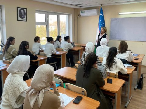 Özbəkistan universitetlərində Azərbaycan dili fənninin tədrisinə başlanılıb