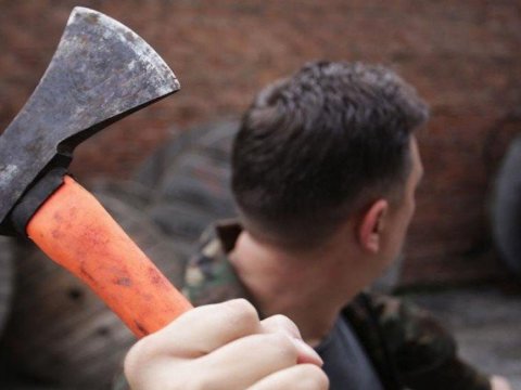 Məktəb direktoru oğlu tərəfindən qətlə yetirildi - FOTO