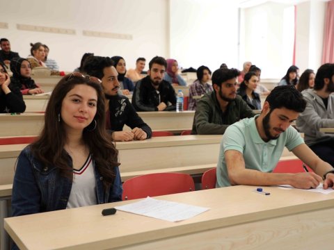 AzMİU-da tələbələr hansı səbəblərdən akademik məzuniyyətə çıxırlar?
