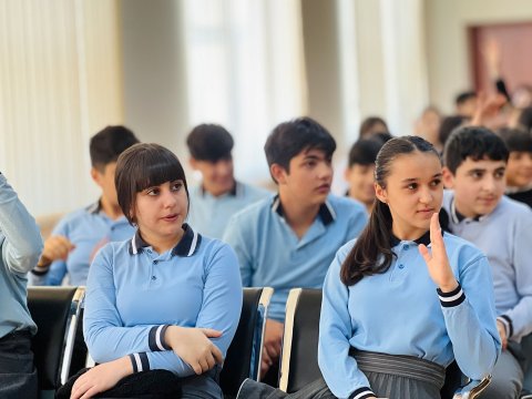 “Məktəbli könüllü” proqramına seçim davam edir