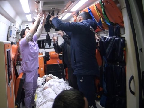 Qazaxda iki piyadanı avtomobil vurub  