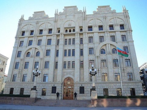 DİN: Məktəbli qızın qeyri-etik davranışına dair görüntülər araşdırılır