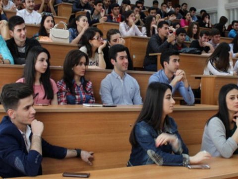Universitetlərdə əmək bazarına uyğun kadrların hazırlanması sahəsində problemlər mövcuddur