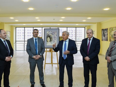BMU-da “Bahar çiçəkləri” adlı fərdi yaradıcılıq sərgisi