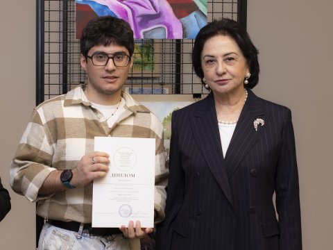 Beynəlxalq müsabiqədə qalib gələn AzMİU tələbələrinə diplomları təqdim edilib