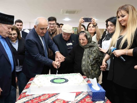 UNEC kollektivi bu il də Novruz bayramını ahıl sakinlərlə qeyd etdi