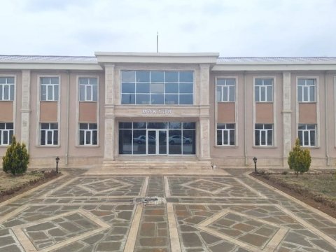 Naxçıvanda məktəb direktoru nöqsanlara görə işdən çıxarılıb