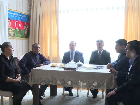 ADNSU-nun şəhid məzunlarının ailələri ziyarət olunub