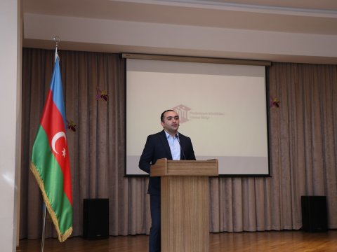 AzMİU-da maarifləndirici görüş