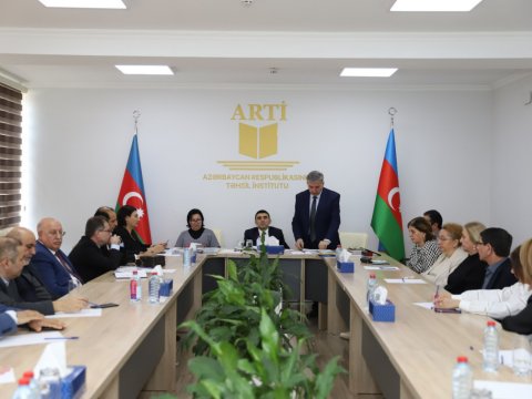 Dərsliklərin hazırlanması ilə bağlı müəllif heyəti ilə görüşü keçirilib