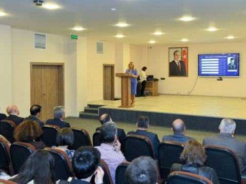 BMU-da elmi seminar təşkil olunub