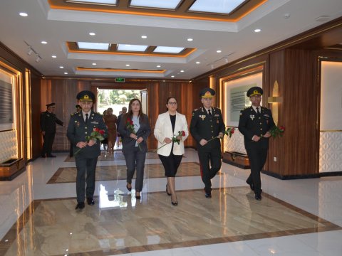 Təhsil işçiləri hərbi liseydə